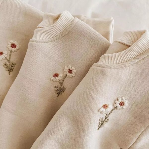 Daisy embroidered tracksuit - Image 7